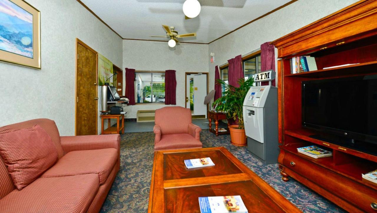 M Star Hotel Covington מראה חיצוני תמונה