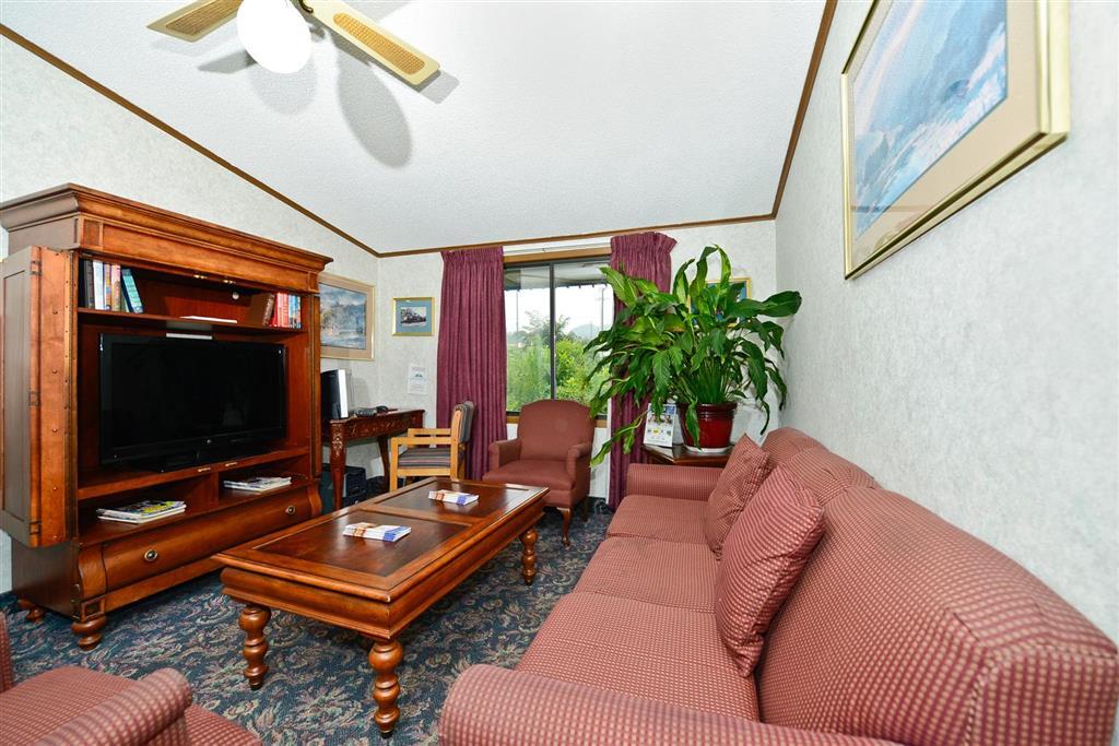 M Star Hotel Covington חדר תמונה