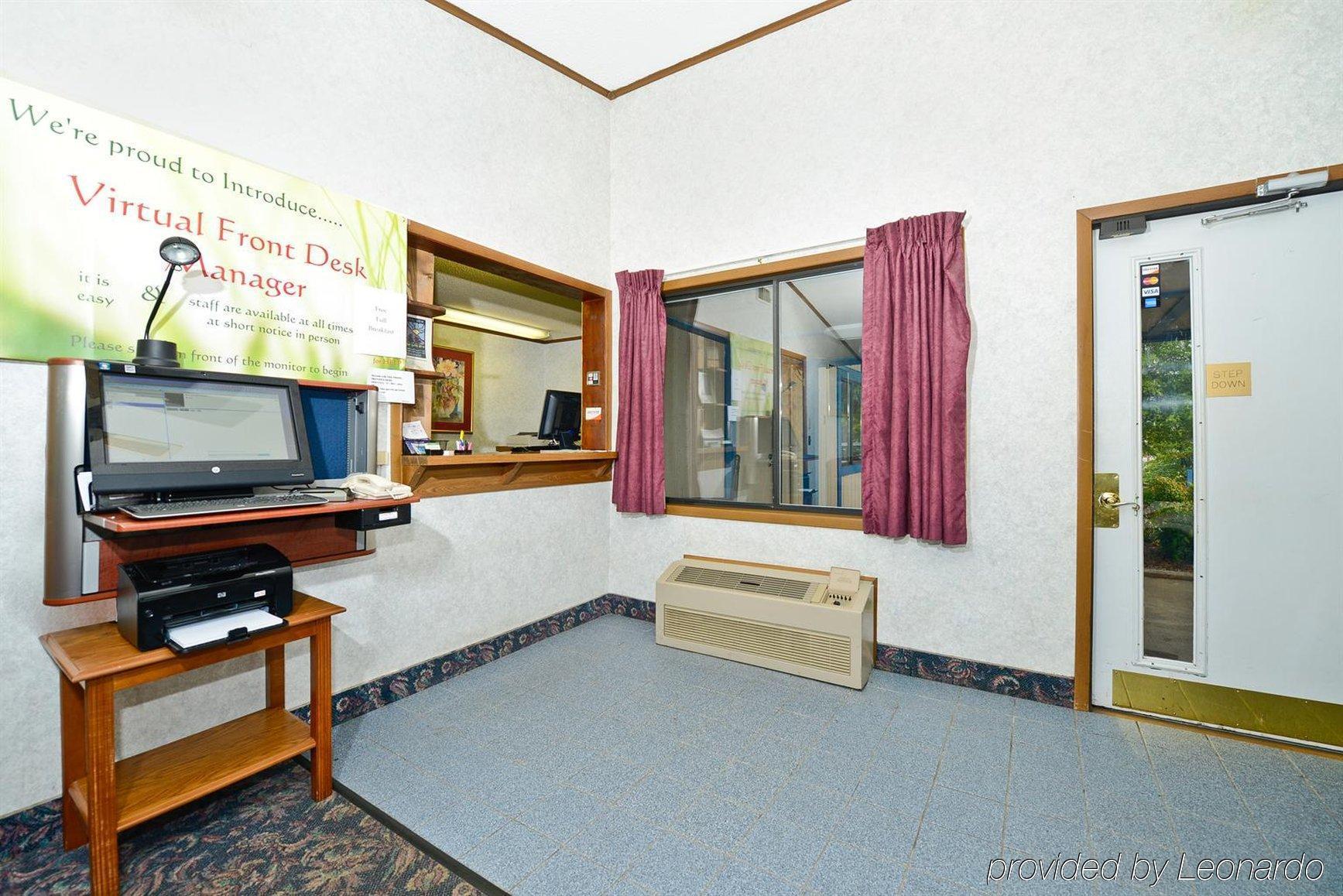 M Star Hotel Covington מראה חיצוני תמונה